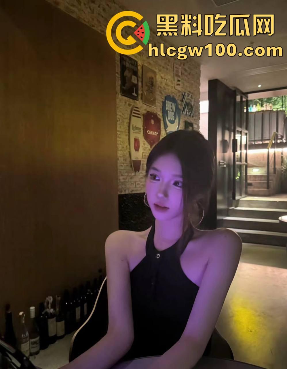 调教大神操翻00后极品嫩妹，肛塞捆绑深喉全套调教，前凸后翘嫩穴被掰开腿无套狂抽！  第3张