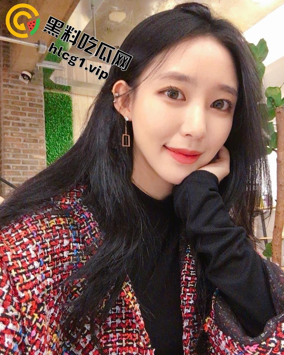 极品高颜值大长腿女神Ryooh私密视频流出！与男友的亲密画面震撼曝光  第4张