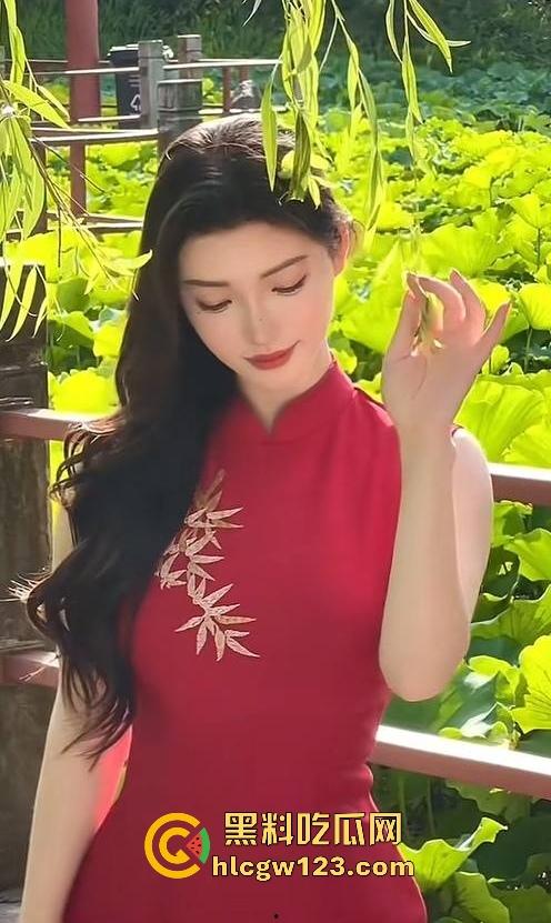 高颜值巨乳网红【刘斯斯】性爱视频流出 极品大奶 诱惑反差 男友鸡巴进去了还不满足扭来扭去的 骚出天际！  第8张