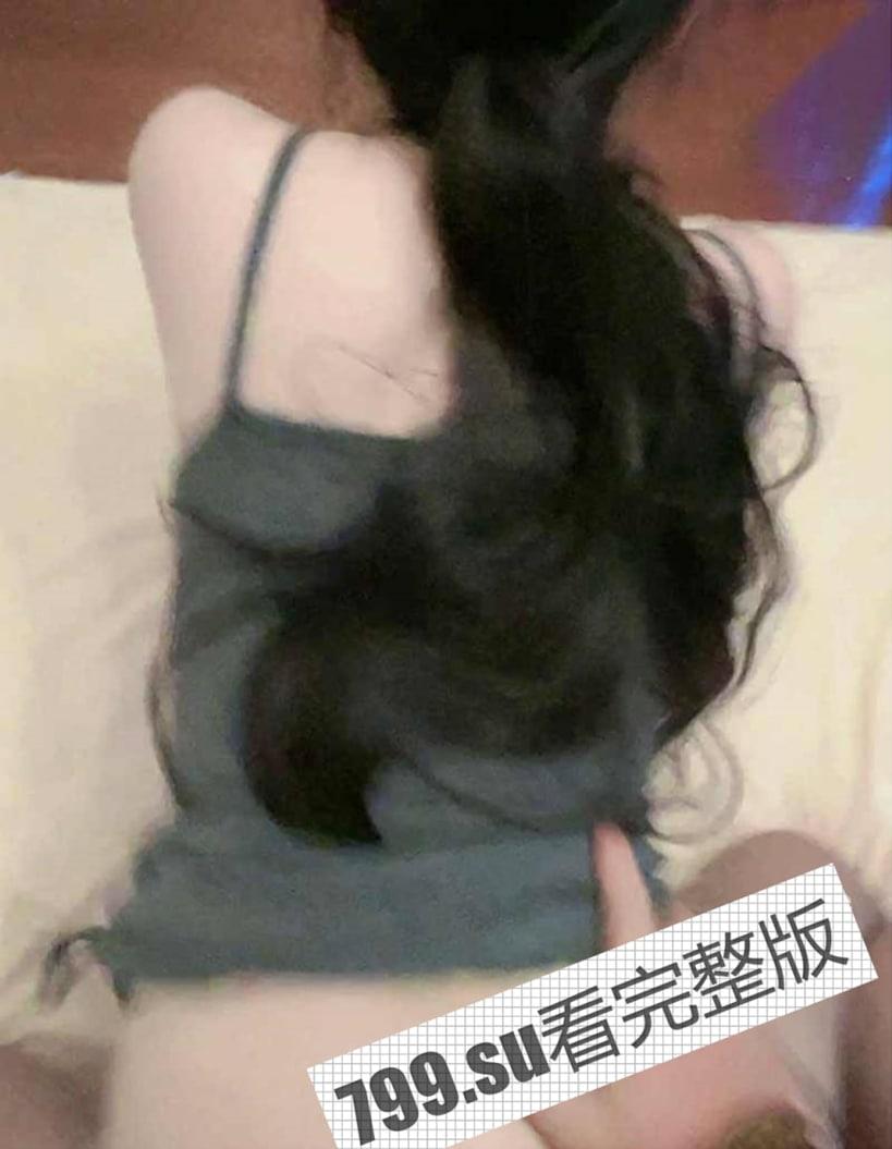 痴迷姐弟恋『姐姐的小飞棍』新作 - 求姐姐穿灰丝袜足交 然后后入爆操  第5张