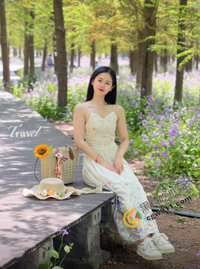 抖音网红【美少女】欲望沉沦！金主高价约夜，豪华酒店疯狂爱爱，雪白美乳纤腰绝伦，口活技术超过瘾  第3张