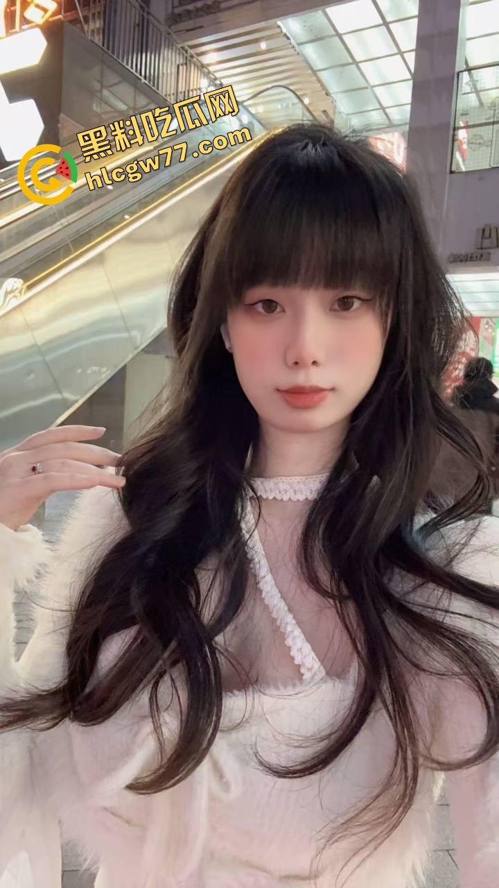 马鞍山JK眼镜妹【李蕊】平时装清纯，自己坐着骑屌骑到喷水，奶子乱颤淫相毕露，简直天生的母狗！  第7张