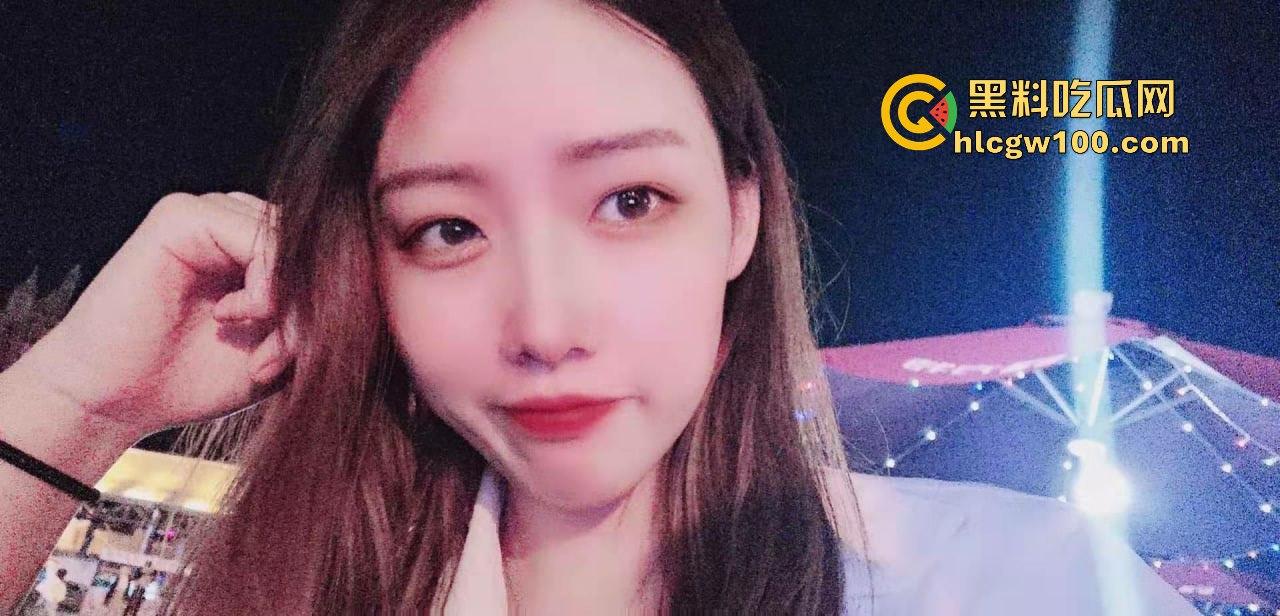 湖南淫荡母狗【叶舒】调教视频外泄，骚母狗不喜欢穿内裤，随时随地都能操真爽！  第1张