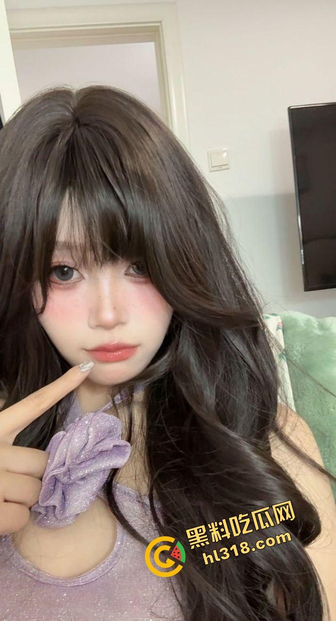 海角大神大礼包白丝小姨子给兄弟破处，巨乳骚动撩拨小老弟，第一次就吃这么好，舔奶插屁眼嗨到断魂！  第2张