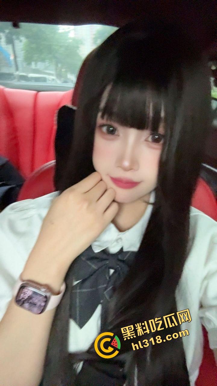 海角大神大礼包白丝小姨子给兄弟破处，巨乳骚动撩拨小老弟，第一次就吃这么好，舔奶插屁眼嗨到断魂！  第4张