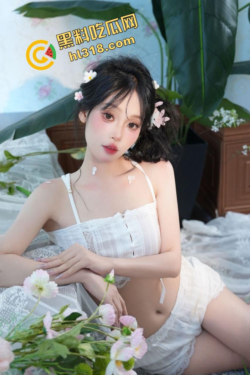 海角大神大礼包白丝小姨子给兄弟破处，巨乳骚动撩拨小老弟，第一次就吃这么好，舔奶插屁眼嗨到断魂！  第8张