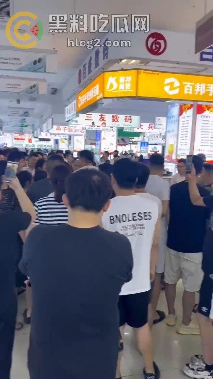 小姨子偷情姐夫，姐姐一怒之下大闹手机店，家族恩怨一触即发  第7张