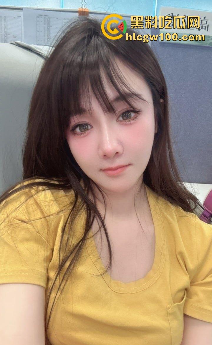 石家庄少妇文员『熊可心』桌上揉穴喷淫水湿透桌面，大奶子又软又白，老板欲火焚身直接腿软！  第6张