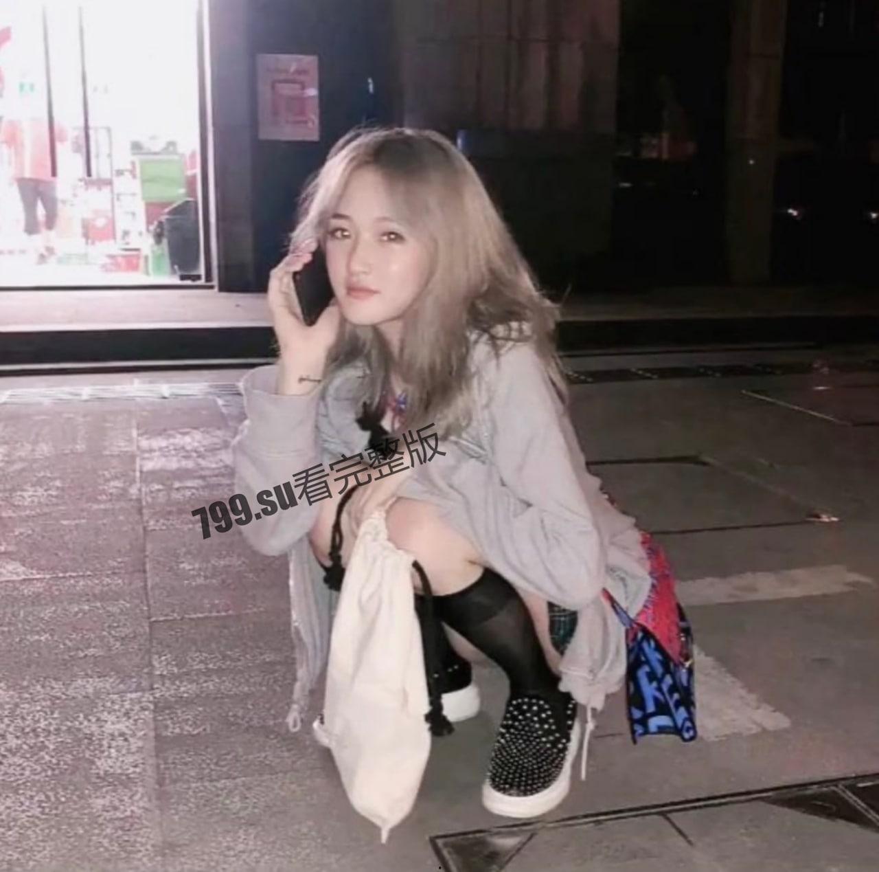 00 后金发美少女玩交友 APP 约出来喝酒灌醉拖回出租房肆意玩  第2张