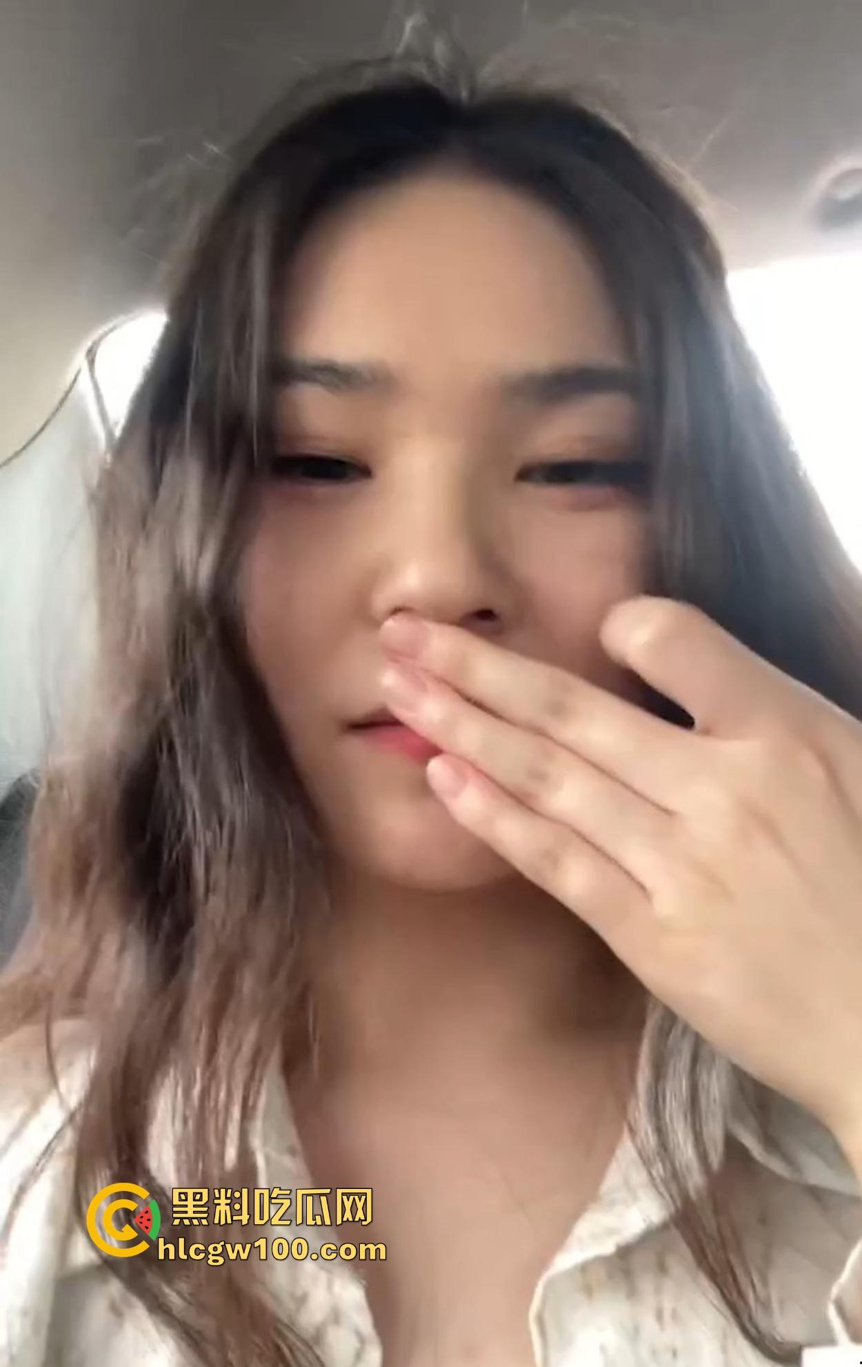 网黄女主播户外完成任务直播勾引司机，风韵少妇停车野战操逼，小伙子扛不住诱惑，肉棒直捣骚逼最终内射收场！  第1张