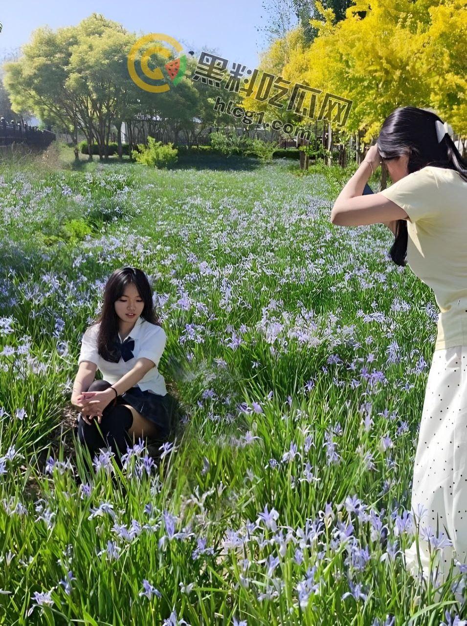 露出反差婊甜甜 「yiyii_01」大马路露出惊现，日常生活照与福利姬身份巨大反差引热议！  第9张