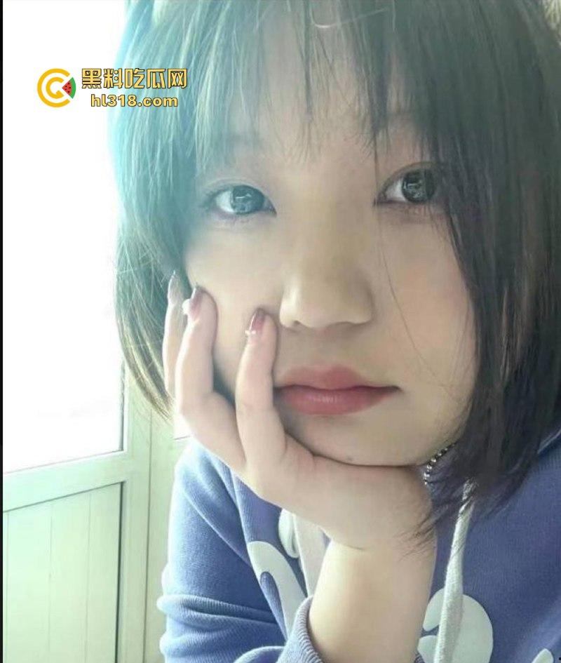 山西财经大学【郭盈盈】自慰视频流出，丰满巨乳与顶级巨臀，微胖尤物上演极致的诱惑！  第3张