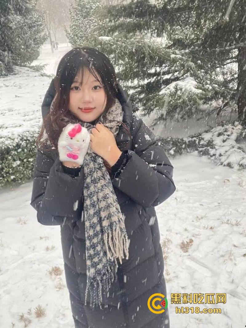 山西财经大学【郭盈盈】自慰视频流出，丰满巨乳与顶级巨臀，微胖尤物上演极致的诱惑！  第5张