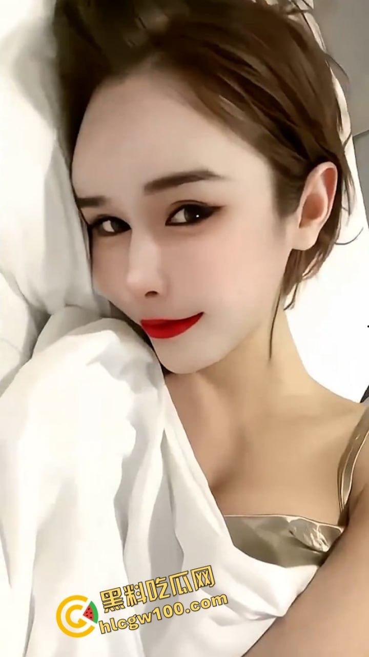 成都极品高颜值名媛范【TS安安】尺度私拍视图福利 约炮各路大屌哥 后门打开狂被草！  第16张