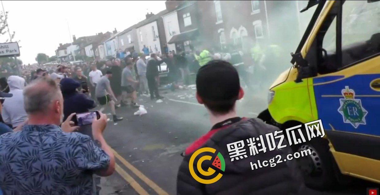 大规模骚乱！英国利物浦发生持刀伤人事件 造成3名儿童丧命 11人受伤！  第8张