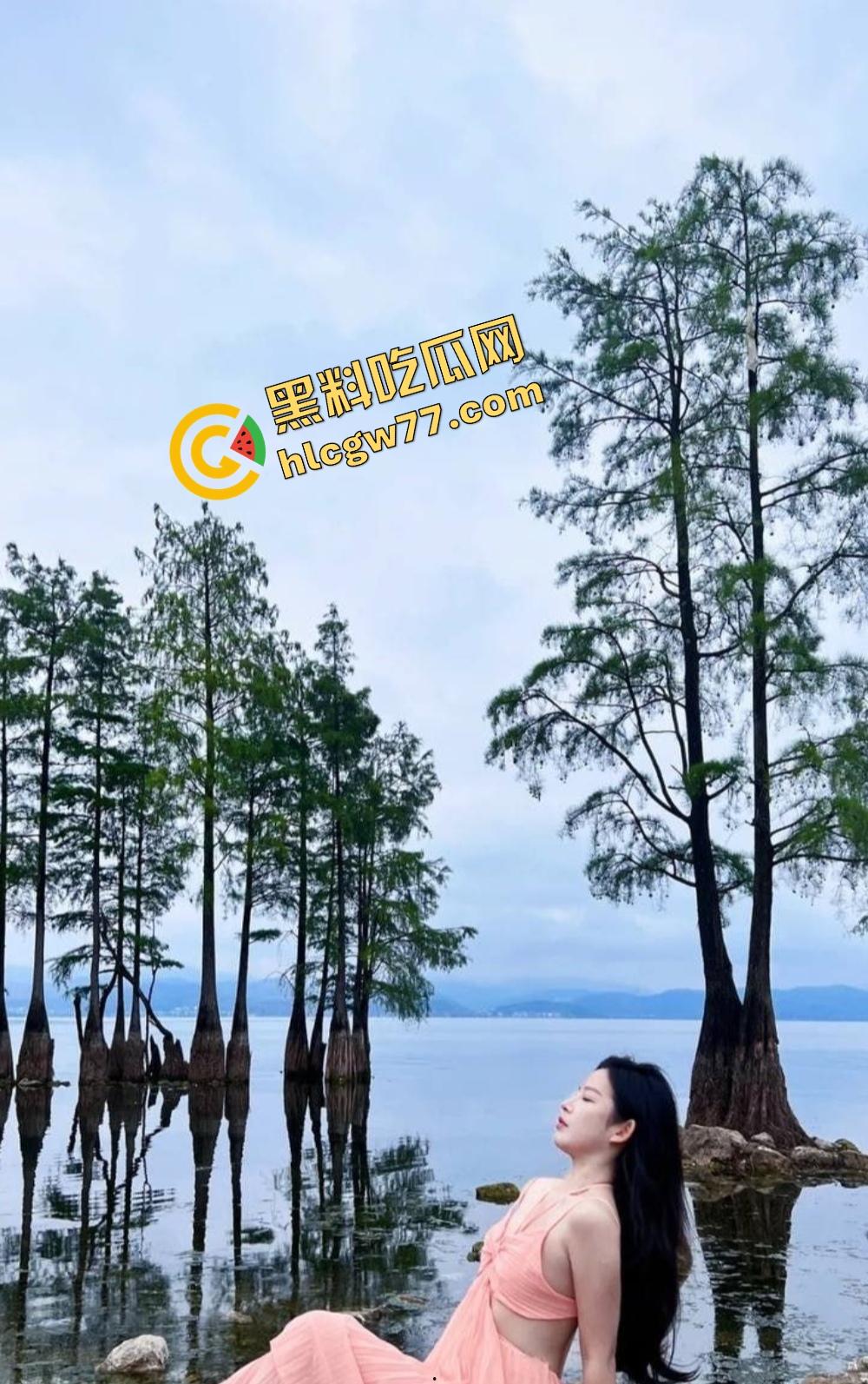 江西女大学生莫小宁装得清纯，背地里被调教成舔鸡巴母狗！一边被后入爆操一边浪叫夹鸡巴！  第8张