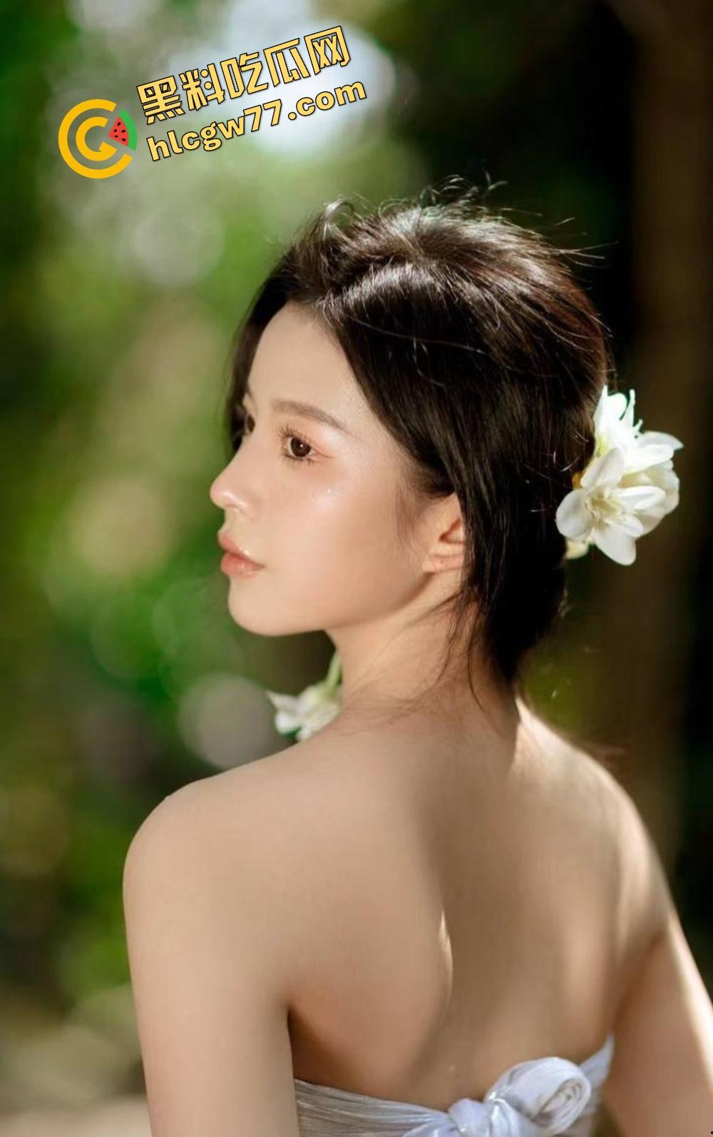 江西女大学生莫小宁装得清纯，背地里被调教成舔鸡巴母狗！一边被后入爆操一边浪叫夹鸡巴！  第9张