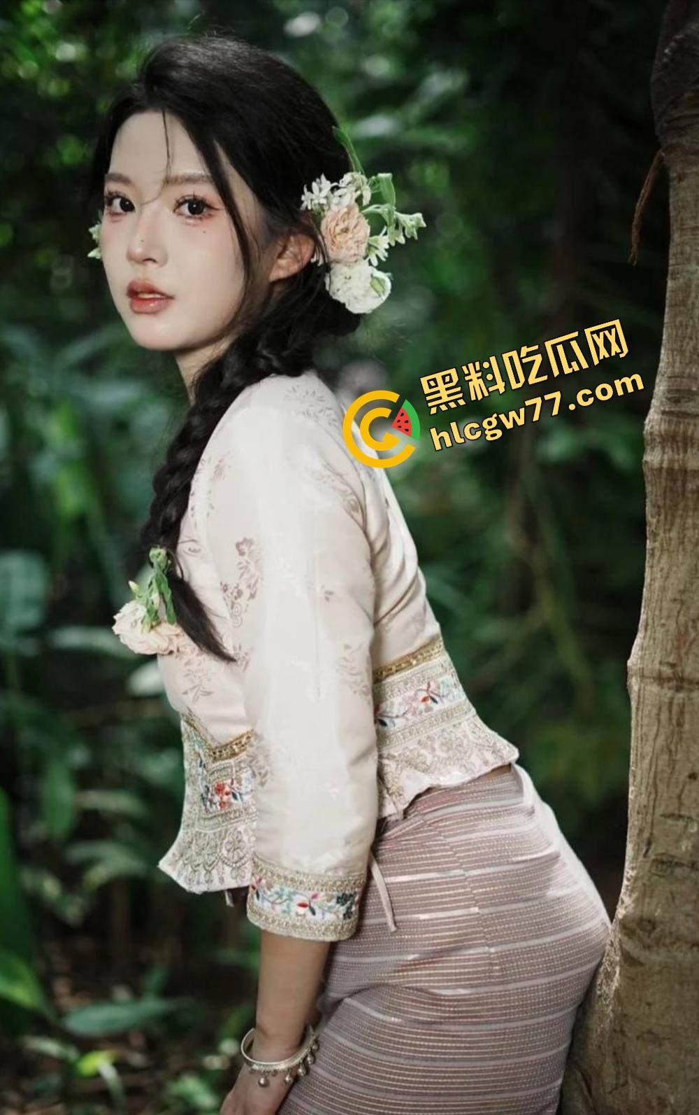 江西女大学生莫小宁装得清纯，背地里被调教成舔鸡巴母狗！一边被后入爆操一边浪叫夹鸡巴！  第10张