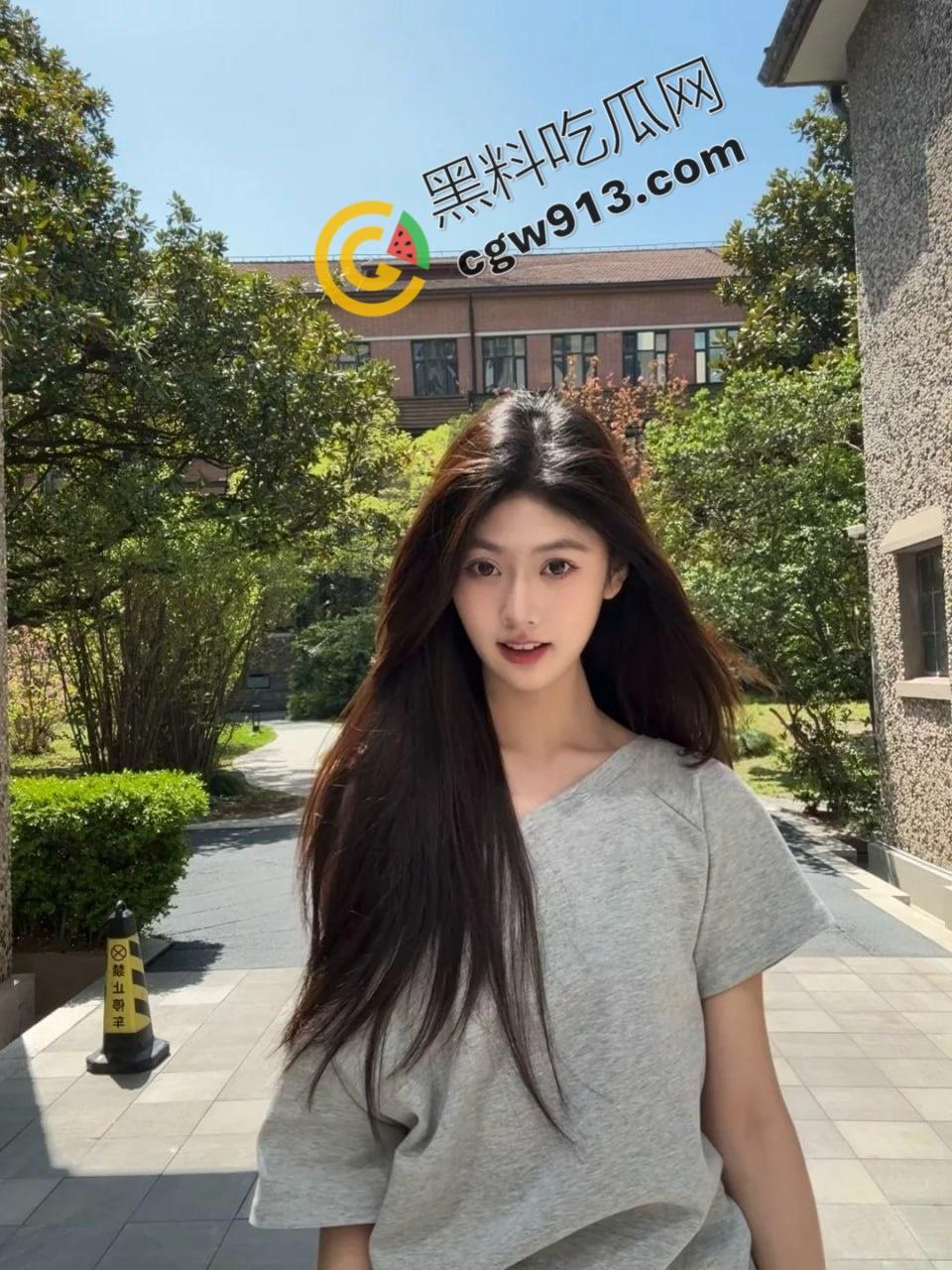 上海戏剧学院校花的私密收藏！为了 LABUBU 她不惜献身金主，淫靡视频外流震憾全校  第1张