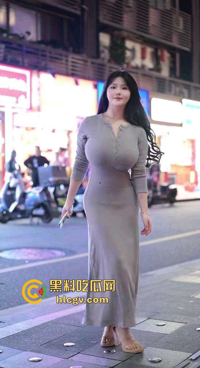 抖音网红『大漂亮』裸聊捞金13分钟全流出！一对爆乳奶子揉捏到嗨翻，高速自慰捞金方式骚得嘎嘎到位！  第17张