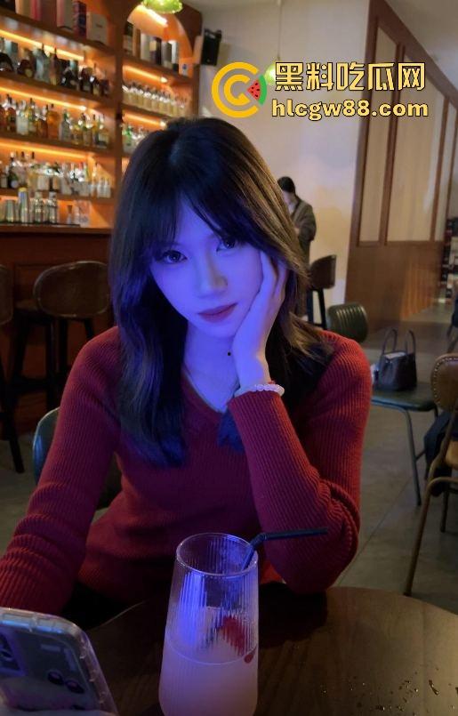 19岁师范浪娃『庄小慧』不恋爱只操炮，周六酒店速干嫩洞来一发，网上母狗骗子横行，兄弟们捅逼别翻车！  第2张