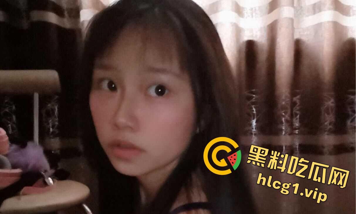 武汉生物工程学院 【张伊美】跟男友出去西安旅游的私密视频常遭曝光！  第4张