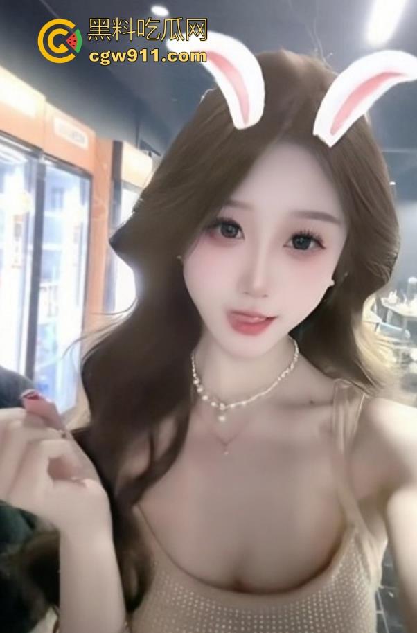 极品性感御姐【招财猫猫雨】无数兄弟的撸管女神，被开盒出是推特上的顶级福利姬，多人轮流爆操捆绑调教独家曝光！  第1张