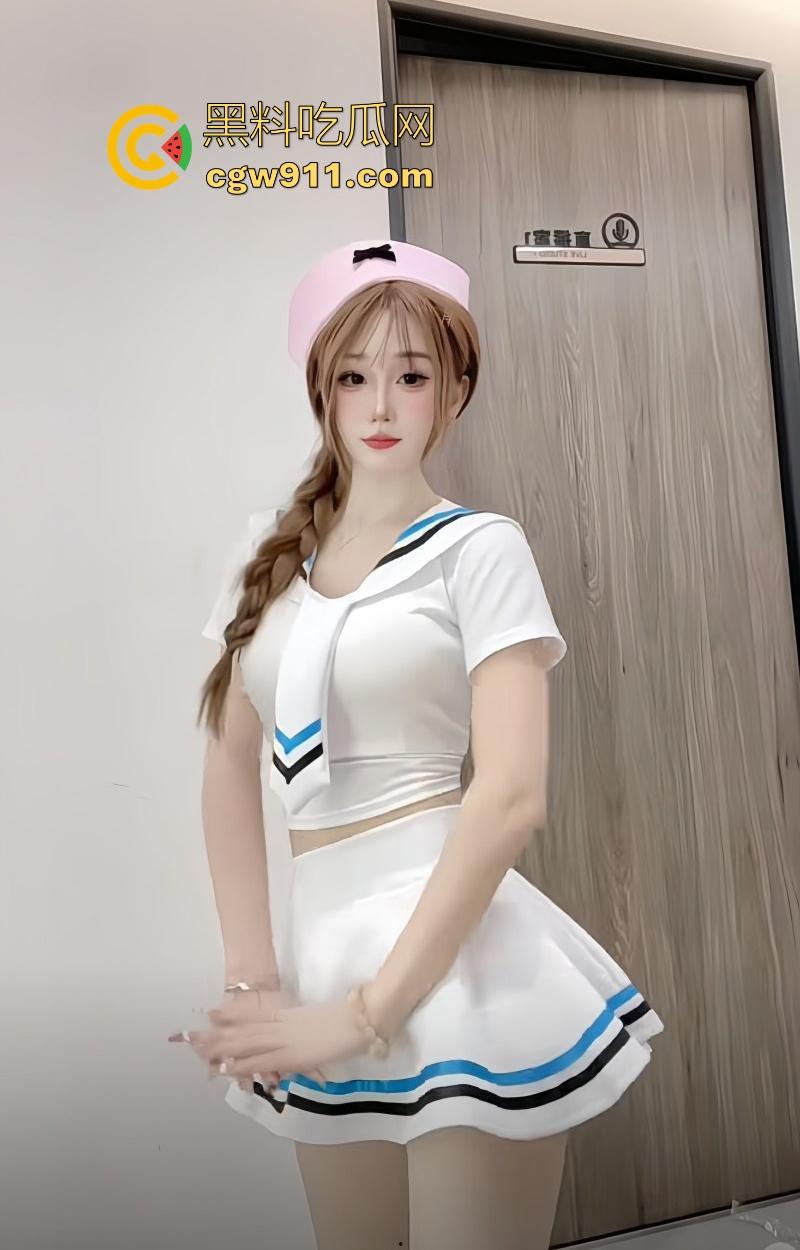 极品性感御姐【招财猫猫雨】无数兄弟的撸管女神，被开盒出是推特上的顶级福利姬，多人轮流爆操捆绑调教独家曝光！  第5张