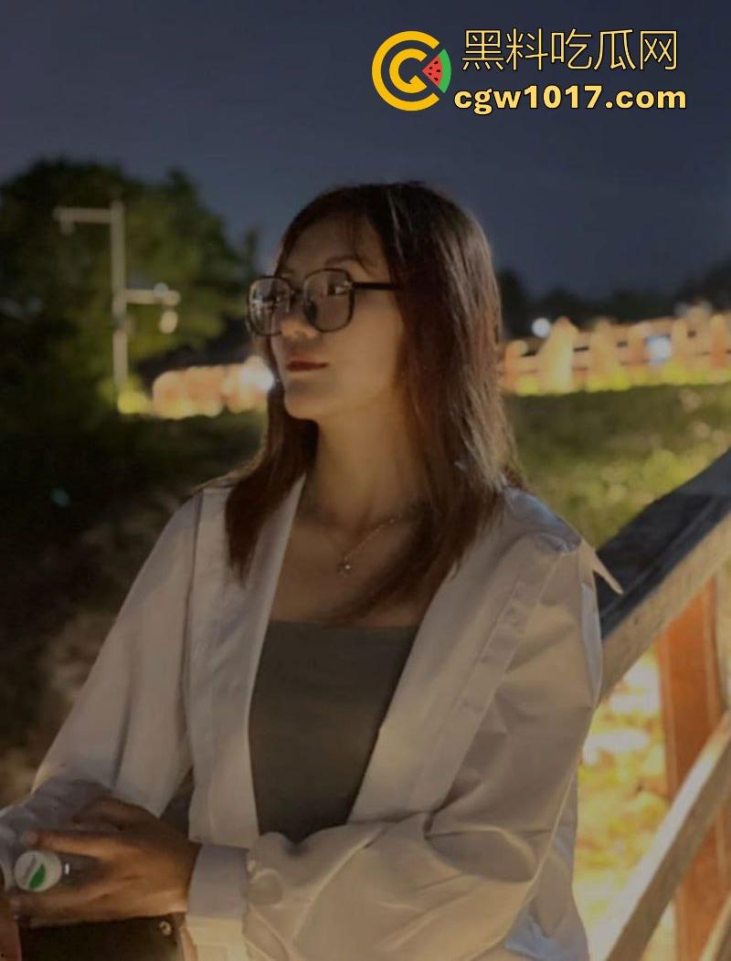 广州电商白领【魏文然】婚内出轨，良家少妇性瘾极强 ，露脸被暴操爽到浪叫震天，从职场精英到私下放荡！  第6张