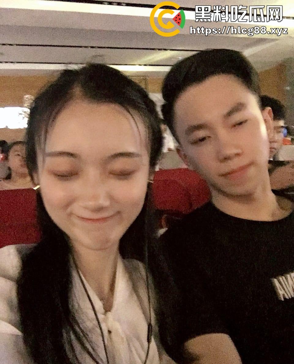 长沙开福区清纯少女【周薇苗】分手多年还忘不了她那Q弹大肉臀和馒头逼，骚货魅力真他妈大！  第3张