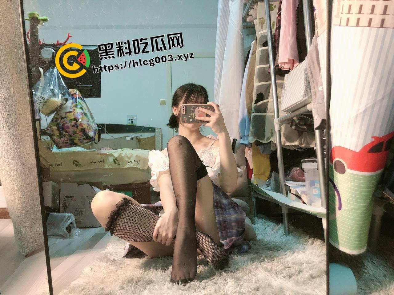 石河子大学反差学妹修手机网调视频被流出  掰开白嫩小穴 嘴里塞满骚内裤 自己嗦自己的淫水 第7张