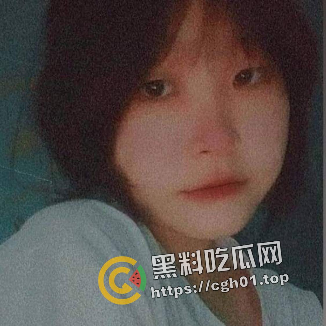 东莞实验中学女高中生网调视频遭流出 稚嫩得小妹妹羞涩的展示娇胸 这就是青春得味道嘛  第2张