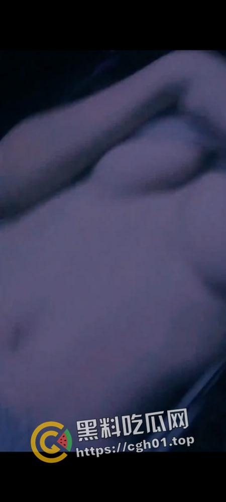 东莞实验中学女高中生网调视频遭流出 稚嫩得小妹妹羞涩的展示娇胸 这就是青春得味道嘛  第4张