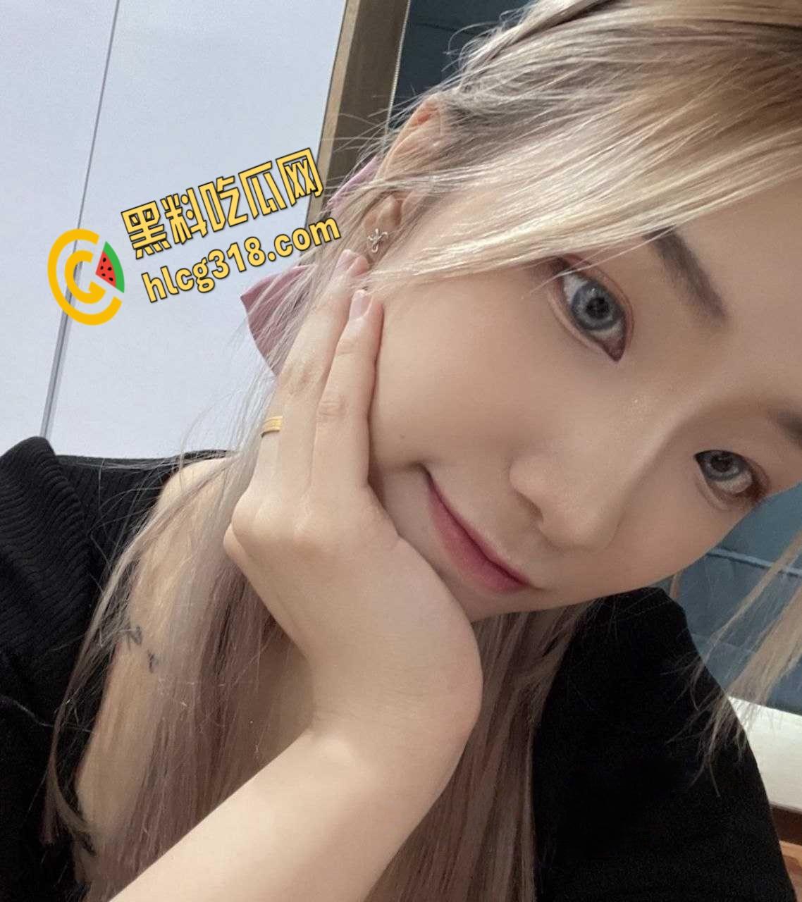 清纯美乳学生妹校外兼职，下海卖艺不卖身不做打炮，专一做半套这口活绝不绝？  第1张