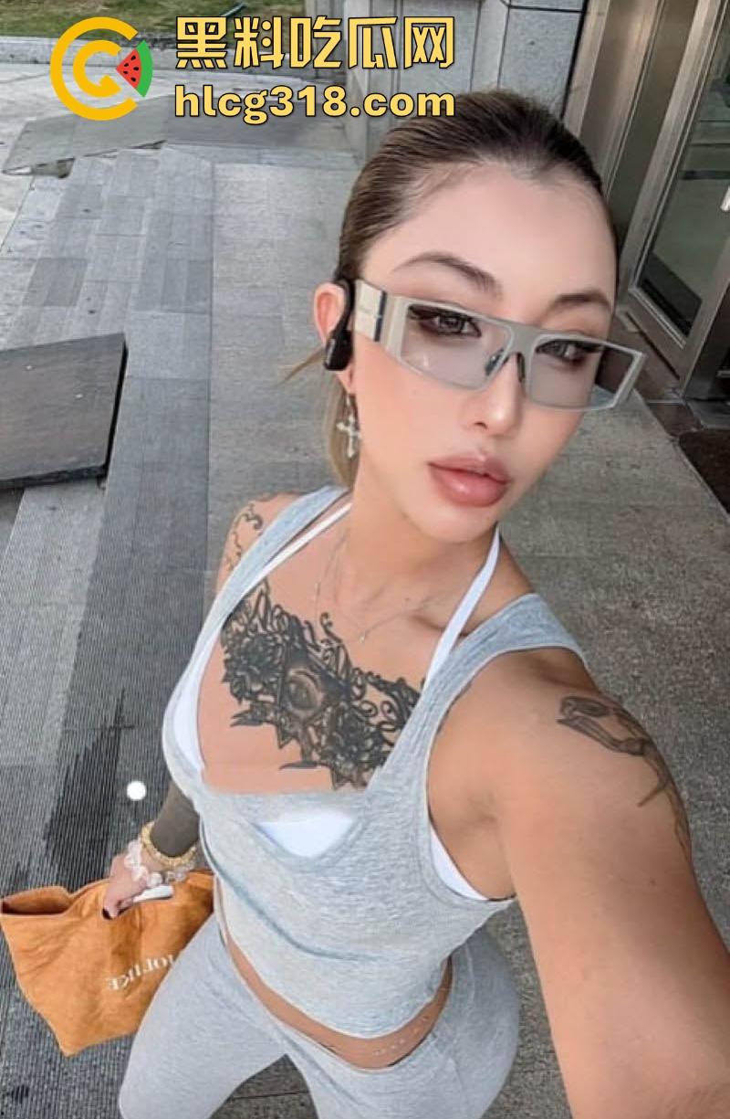 抖音健身翘臀网红【OKUBO大王】 不雅视频曝光！运动健身极致美臀，露点露逼特写 ，骚气十足！  第2张