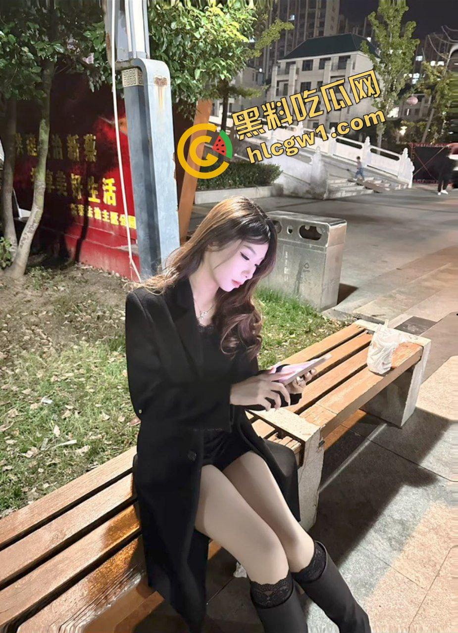 抖音反差社会小姐姐『Xuanan』20岁风华正茂 爱上肉体的碰撞 被猛男暴力输出 独家曝光！  第3张