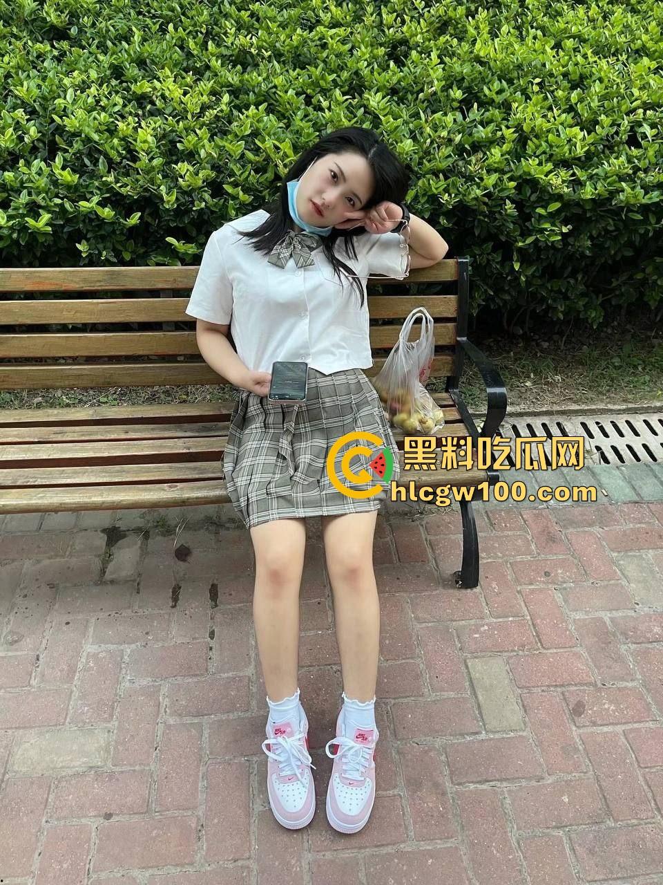 合肥技师谢【悠然】被PUA成骚货，下班直奔大哥家，自慰到高潮再插浪穴，还主动求内射，高潮后嗷嗷叫迷得人骨头酥！  第4张