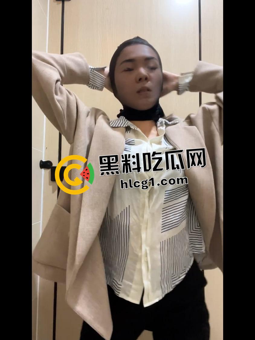 白嫩小母狗 丝袜层层缠绕 窒息调教 妖娆舞姿抠逼 自慰都能升天一样爽  第1张