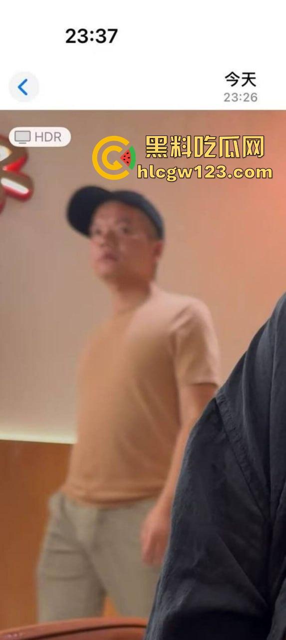 深圳五溪红小子餐厅惊爆大瓜！一对男女吃饭途中按捺不住去厕所激情啪啪 女方身材火辣 聊天记录曝光！  第7张