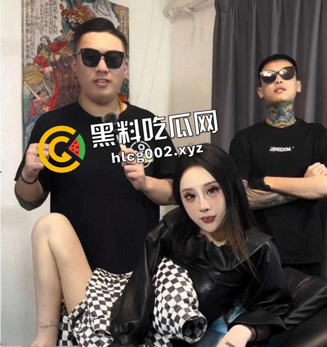 快手网红【夏芯琦】厕所门！毒龙钻大哥后门 被金主无套中出 纹身小太妹就是有感觉  第4张