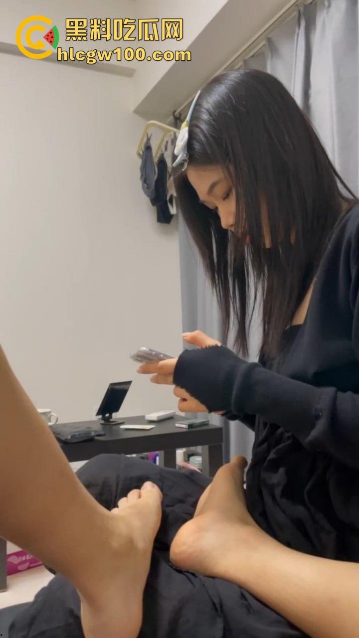 太原研一妹【卓芊芊】开房等操！啤酒烧烤只是幌子小哥洗完澡直接吃她，操到高潮几次内射满床，这学生爱情真纯洁！  第5张