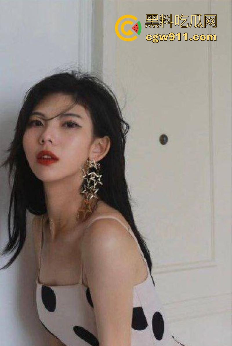 中国地质大学篮球拉拉队长【李怀楠】性爱视频曝光，御姐女神深喉口爆，花式做爱技巧娴熟，画面香艳火辣！  第2张