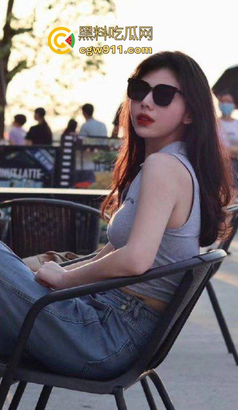 中国地质大学篮球拉拉队长【李怀楠】性爱视频曝光，御姐女神深喉口爆，花式做爱技巧娴熟，画面香艳火辣！  第3张