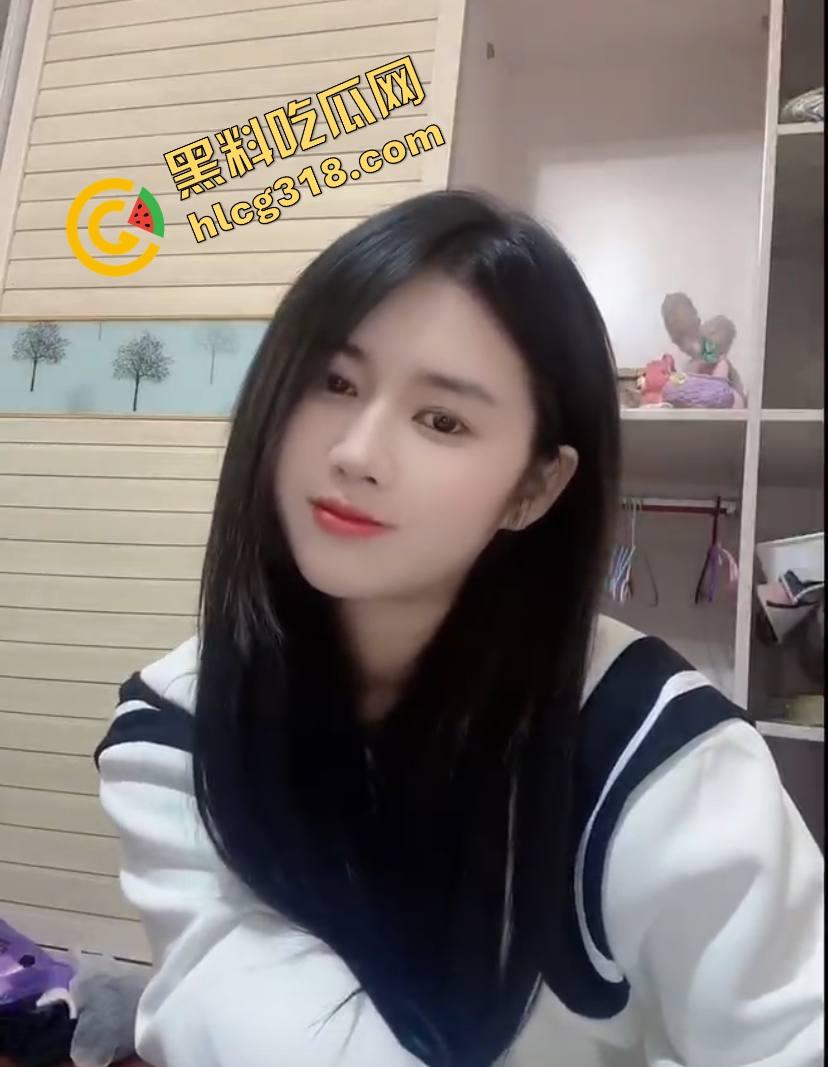 天气一热骚味就上头，瓜友野战投稿带瑜伽裤妹子不穿内裤，树林里直接掀起来就开干，一炮干完清热解暑！  第5张