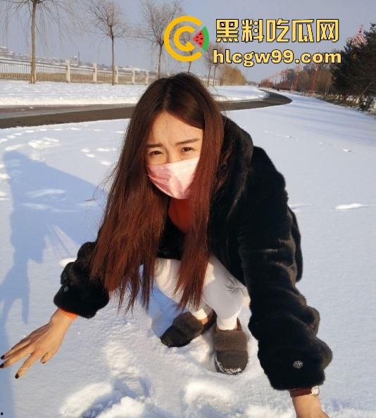 公司团建狗男女集体约炮狂欢，人妻女同事酒店里被操到天昏地暗，别人的老婆成了泄欲玩物，骚得比外围还放得开！  第1张