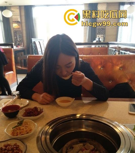 公司团建狗男女集体约炮狂欢，人妻女同事酒店里被操到天昏地暗，别人的老婆成了泄欲玩物，骚得比外围还放得开！  第3张