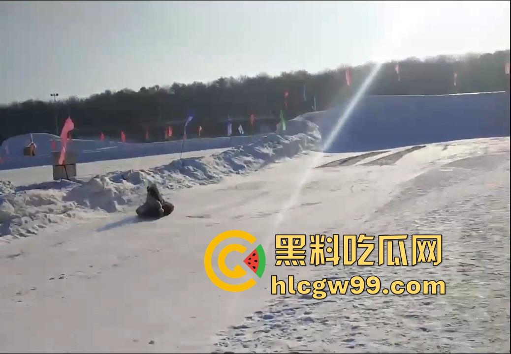 公司团建狗男女集体约炮狂欢，人妻女同事酒店里被操到天昏地暗，别人的老婆成了泄欲玩物，骚得比外围还放得开！  第7张