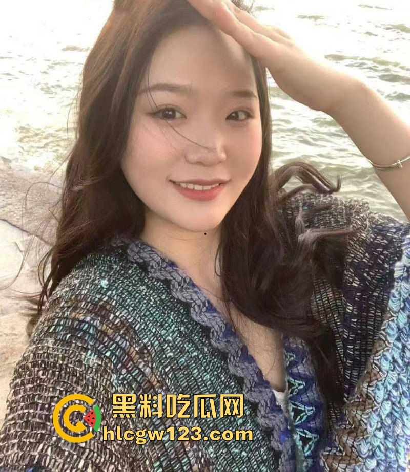 海角大神【奶气草莓】女儿班主任上门家访 被下春药迷晕发情 猛操到眼泪和爱液一起流！  第4张