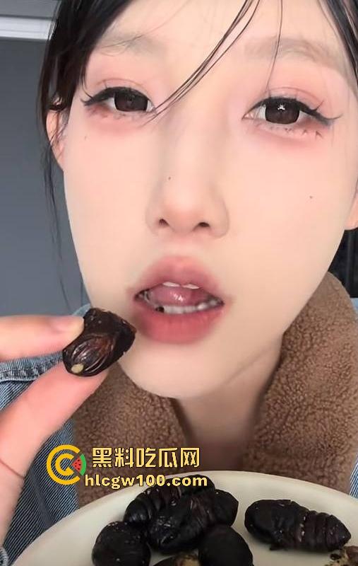 抖音反差母狗【王圆圆】骚气舞蹈视频流出，蕾丝透明装扭的真骚。  第4张