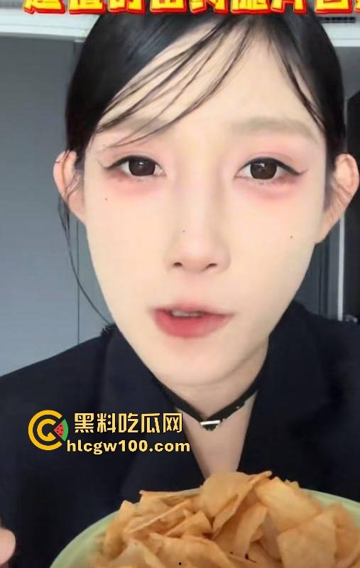 抖音反差母狗【王圆圆】骚气舞蹈视频流出，蕾丝透明装扭的真骚。  第7张